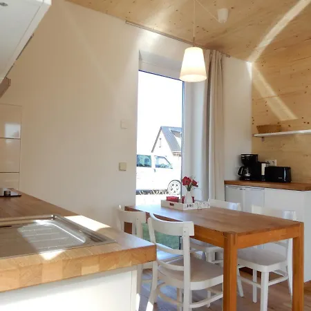 شقة Kuschelige Ferienwohnung -- Jo -- Holzferienhaus In Nahe Wismar, 500 Meter Zum Ostsee Strand, 4 Personen, Alles Inklusive