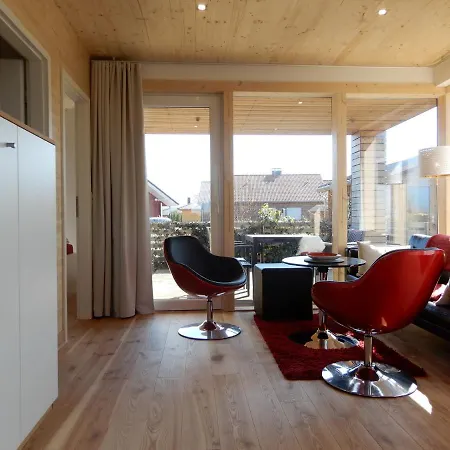 Kuschelige Ferienwohnung -- Jo -- Holzferienhaus In Nahe Wismar, 500 Meter Zum Ostsee Strand, 4 Personen, Alles Inklusive زيروف