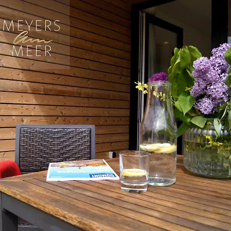 Kuschelige Ferienwohnung -- Jo -- Holzferienhaus In Nahe Wismar, 500 Meter Zum Ostsee Strand, 4 Personen, Alles Inklusive شقة زيروف
